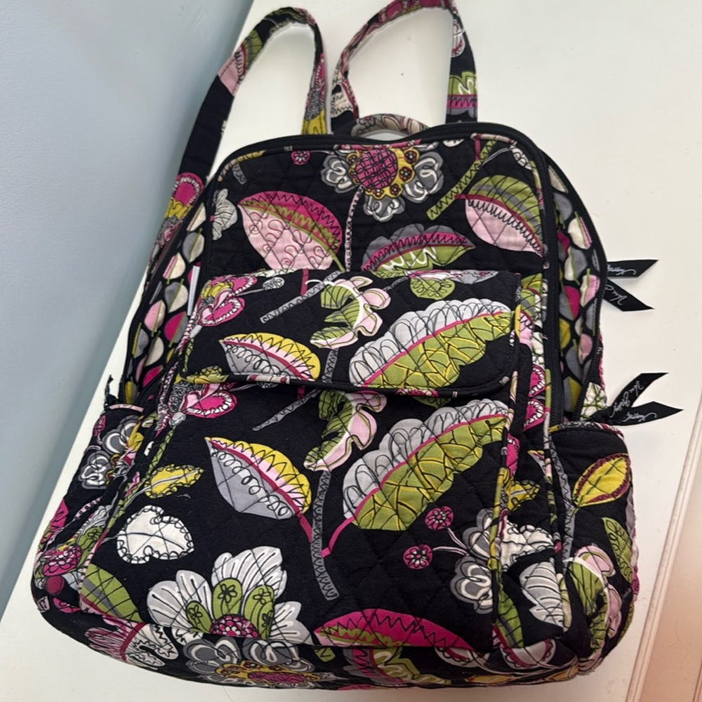 Vera Bradley Backpack 🎒 Floral Quilted black pink greens - Picture 14 of 16
